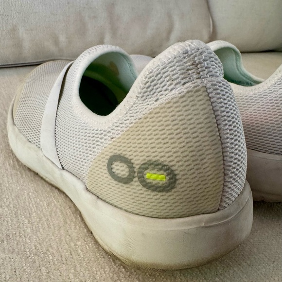 OOFOS 00mg Low Women’s White Slip-On Sneakers, Cushioned Comfort, 8.5 - Picture 14 of 16